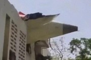亳州印度一波音787客机坠毁机上242人、地面5名学生遇难！我驻印度使馆：机上无中国籍乘客
