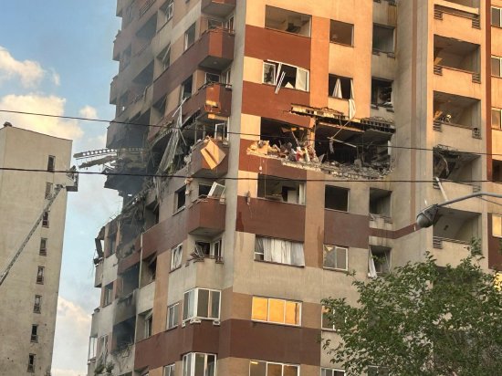 以色列对伊朗多地发动空袭 致使其多位(👡)高级军事将领丧生